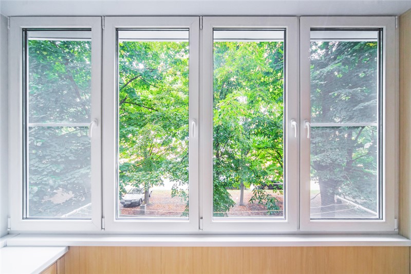 8 Reasons Homeowners Like Fiberglass Replacement Windows