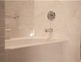 Bathtub Remodel - New Tubs Photo 3