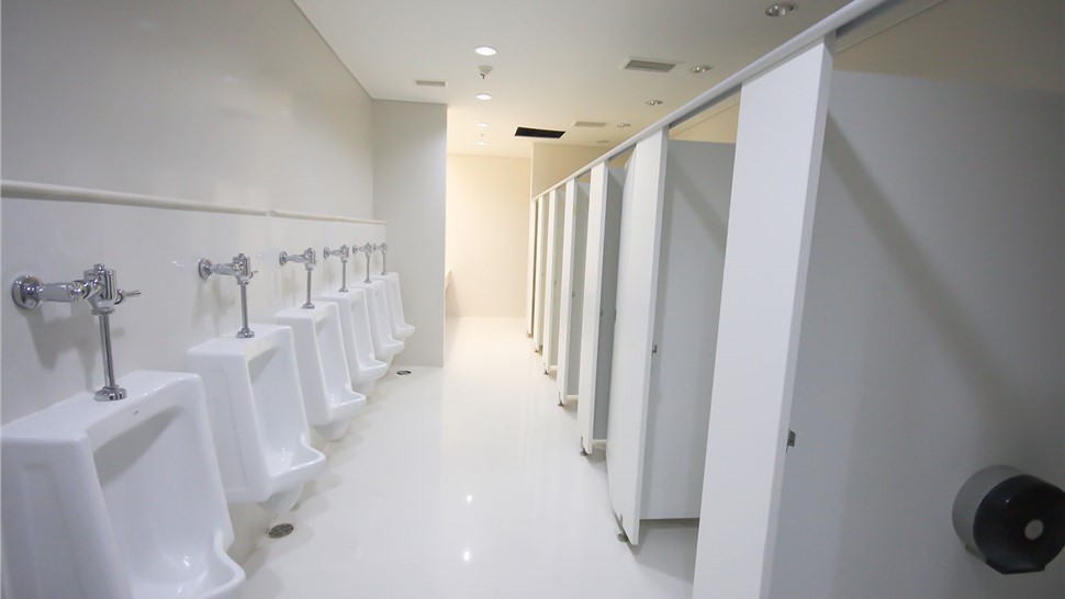 Commercial Toilets Toilet and Urinal Installation Four Seasons Plumbing