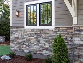 Versetta Stone Veneer | Chicago Faux Stone Panels | Fake Rock Siding ...