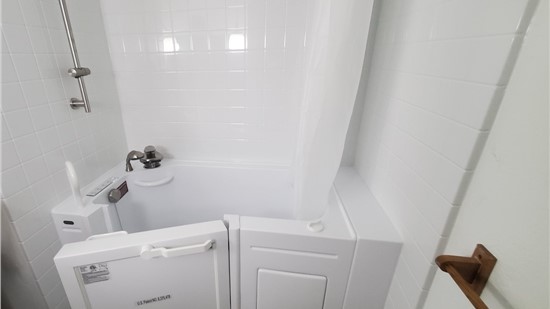 FREE Rescue Alert With Walk-In-Tub Purchase