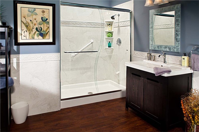 Add Low-Maintenance Texture to Your Bath Walls With Simulated Tile Patterns